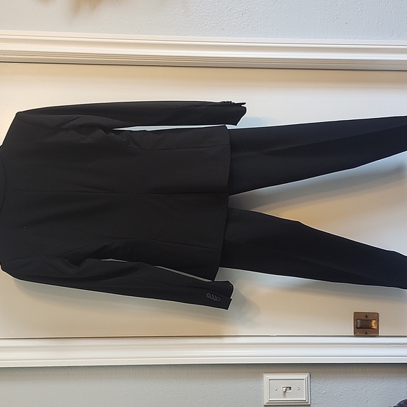 H & M Black Blazer and Pants Suit Set - Picture 4 of 8